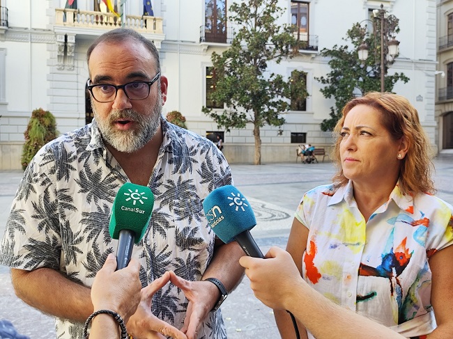 👉<a href="/IUGranada/">IU Granada Ciudad</a> critica el destino de los 17,9 millones de euros de financiación extraordinaria propuesto por el PP en Granada

Denuncia que el gobierno local "priorice el gasto corriente y grandes eventos en lugar de políticas sociales, empleo y barrios"👇
elindependientedegranada.es/politica/iu-cr…