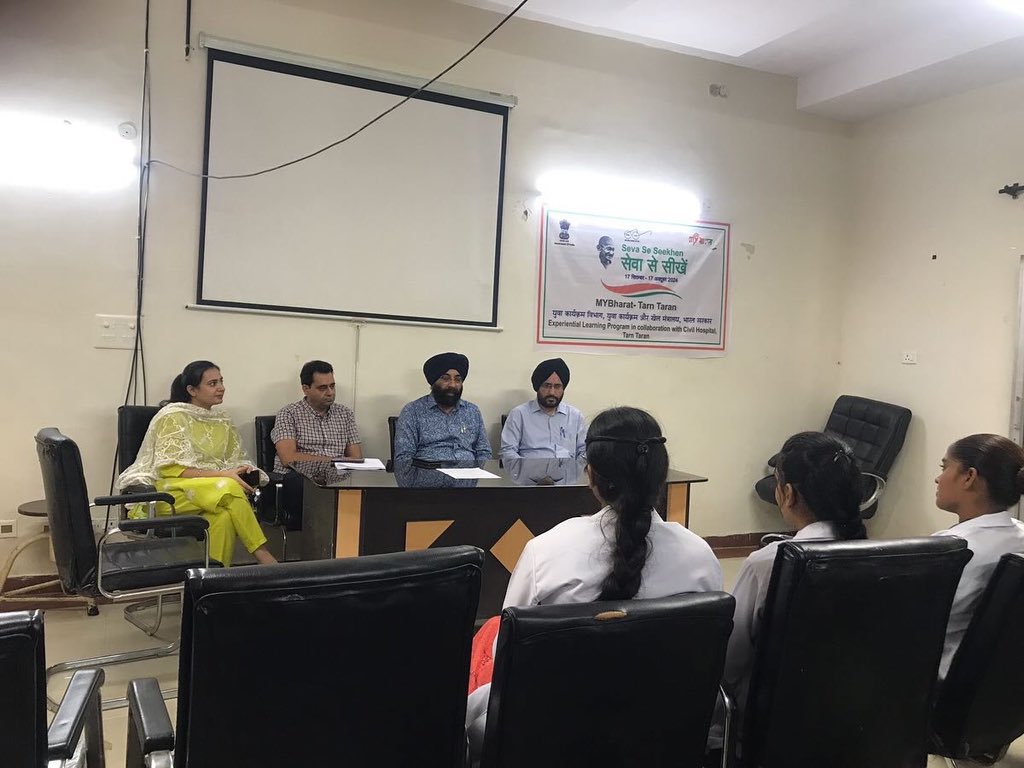 YuvaTarn's tweet photo. NYK-TARN TARAN Organized “EXPERIENTIAL LEARNING PROGRAM” at Civil Hospital Tarn Taran.
“SEVA SE SEEKHEIN - HEALTH”
@yasministryindia @nyksPunjabCHD @nyksindia @mybharatgov
#health #seva #experimentallearningprogramme https://t.co/YmwwPuSJKi