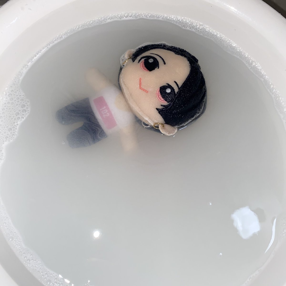 SMHI05's tweet photo. 2年間もお風呂入れてあげなくてごめんねぇ🙇‍♀️ #えびぬい https://t.co/uQQ4XPVp3p