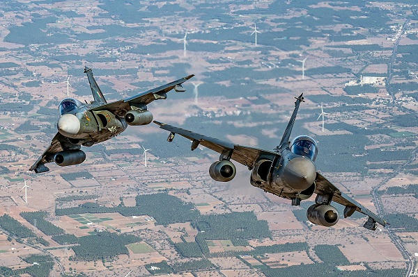 mi2stdefense's tweet photo. La force aérienne brésilienne s’intéresse à l’avion de combat indien HAL Tejas https://t.co/cVFUWyOjIT https://t.co/D2d08ZOpRQ