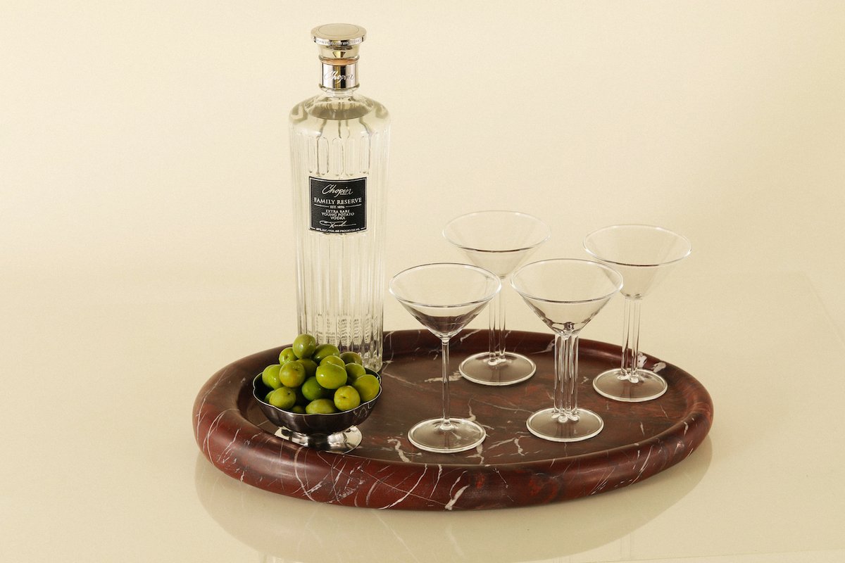 pachigalvan's tweet photo. Fferrone + Chopin’s Downsized Martini Glasses Make a Big Impression https://t.co/kNz9vLmXwf https://t.co/YUMqZypaVX