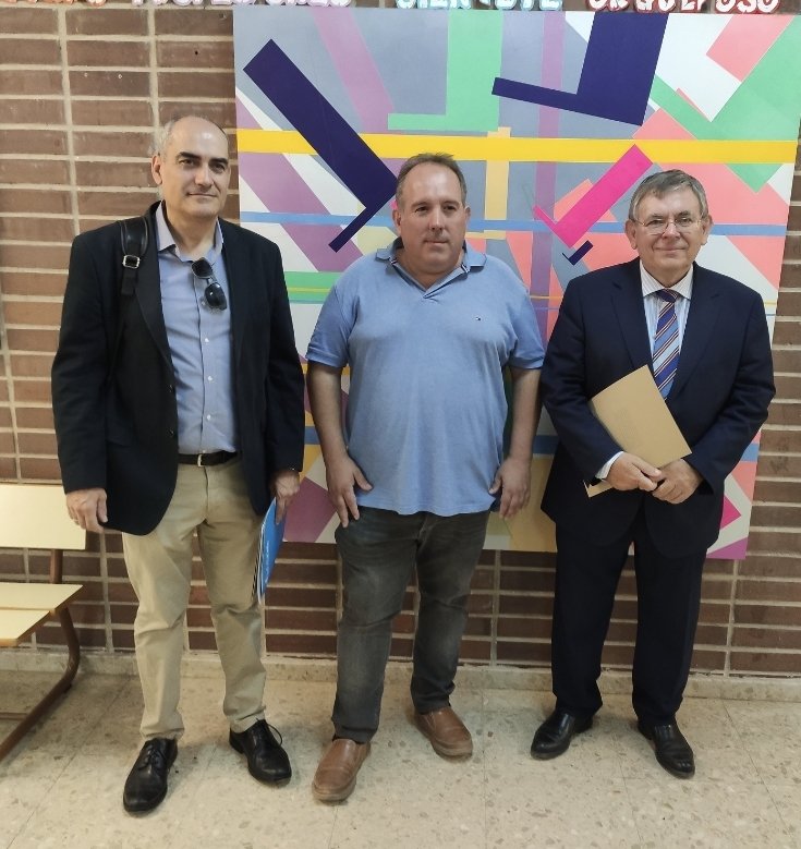 🎉 ¡Felicidades a Rubén Escavy por su merecido premio en los III Premios CERM 2024! 🏆 El Presidente del CERM, José Francisco Parra, lo visitó para felicitarle por su destacada labor. La entrega será el 19 de octubre en Caravaca de la Cruz. ¡Orgullosos de nuestro presidente! ❤