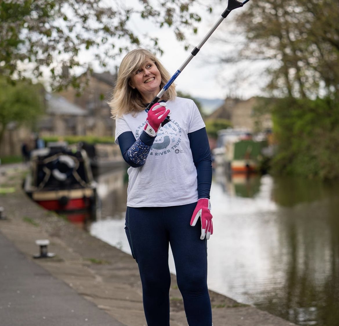 Millions of pieces of plastic end up in our nation’s canals each year. <a href="/CanalRiverTrust/">Canal & River Trust</a> needs our help to stop plastic becoming part of nature. Learn more about their #PlasticsChallenge &amp;  how you can help make a difference on your doorstep 👉ow.ly/jYxR50T8L2U
#SUP #SUPGB