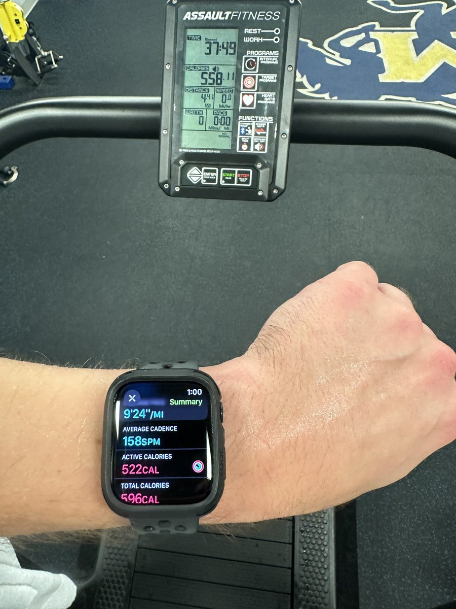 32 miles down. 16 to go ✅

It’s crazy, and most won’t believe it, but the 4x4x48 Challenge is 90% mental, and 10% physical.

This past run was a great example. I was sore, tired, dehydrated, and sleep-deprived. Physically, I knew I could power through the next run. Mentally, I