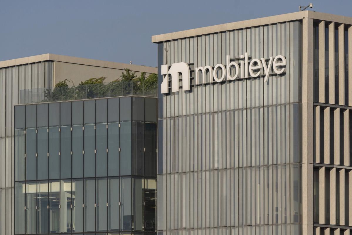 lvoadd1's tweet photo. Mobileye Jumps After Intel Says It Won’t Sell Majority Stake https://t.co/bvRZlYuCGd