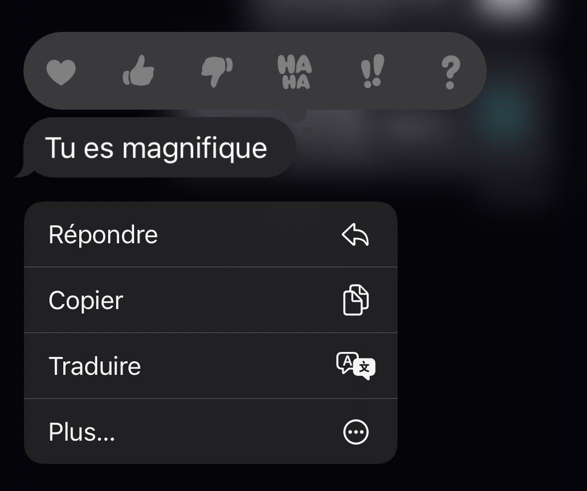 kakaastelrouge's tweet photo. Je suis dans la même pièce que lui et il m’envoie ça comment vous voulez que je sois pas folle amoureuse de lui https://t.co/OOvP8zi0qU