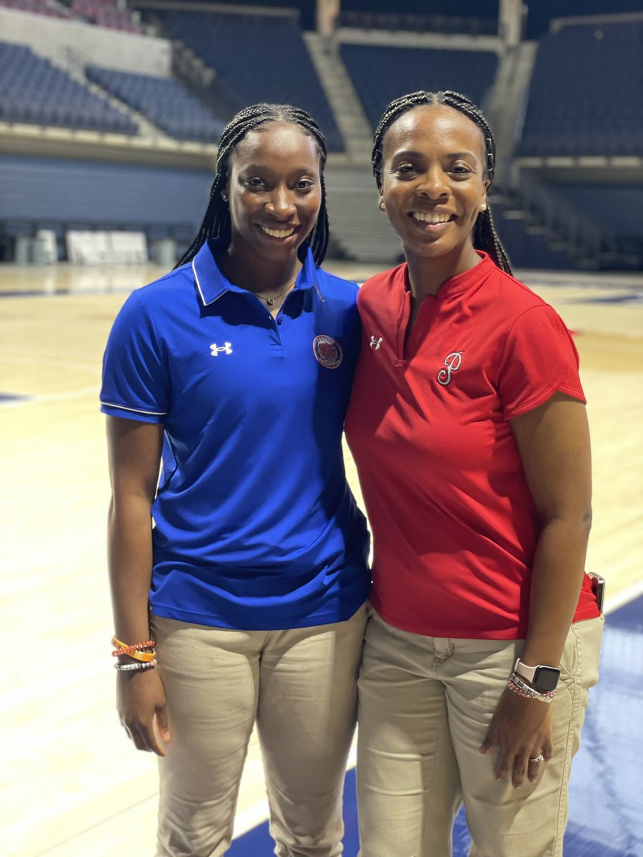 Awesome coach! An even better person!  
#MSTomorrows25 <a href="/zmatt_2/">Zariah Matthews</a> <a href="/MMSJaguars/">MMS Jaguars - MCS</a>