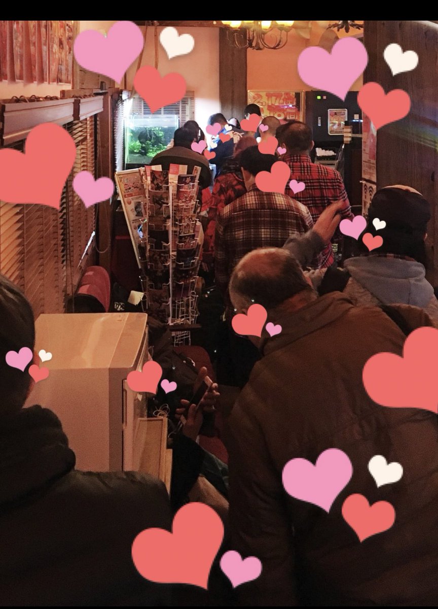 bakebakekami's tweet photo. 私がみた来店営業で凄かった女性はこれwwwww

まじで、もう出すならこんくらいやってくれ。このパチ屋よく露出凄い人きてた。笑 https://t.co/urdarbBeoF