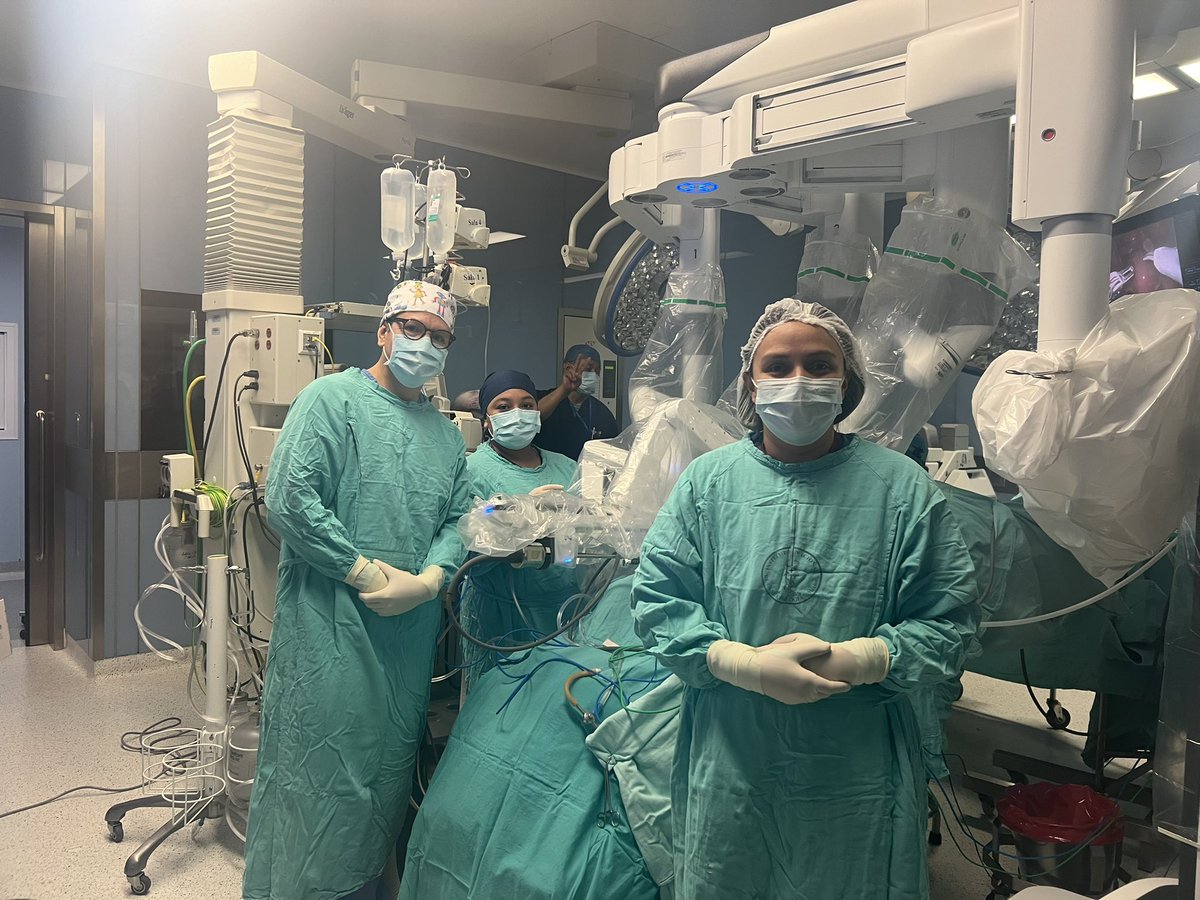 Diana Vilar Compte (@dvilarc) on Twitter photo Ayer pude entrar a ver el funcionamiento y proceso de una Cx robótica, impresionante. Gracias <a href="/isla_david/">David Isla Ortiz</a> y Rosa Salcedo por permitirme ver el Da Vinci en el <a href="/incanMX/">Instituto Nacional de Cancerología</a>. Gran equipo, gran trabajo. Felicidades <a href="/draivs/">Dra. Itzel Vela</a> <a href="/mtzsaid/">Hector Martinez Said</a> por todo el esfuerzo y dedicación Ayer pude entrar a ver el funcionamiento y proceso de una Cx robótica, impresionante. Gracias <a href="/isla_david/">David Isla Ortiz</a> y Rosa Salcedo por permitirme ver el Da Vinci en el <a href="/incanMX/">Instituto Nacional de Cancerología</a>. Gran equipo, gran trabajo. Felicidades <a href="/draivs/">Dra. Itzel Vela</a> <a href="/mtzsaid/">Hector Martinez Said</a> por todo el esfuerzo y dedicación