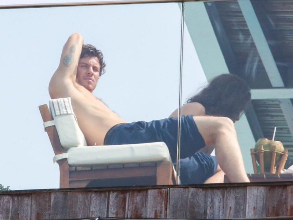 Shawn aproveitando o dia de sol no Rio de Janeiro 🇧🇷