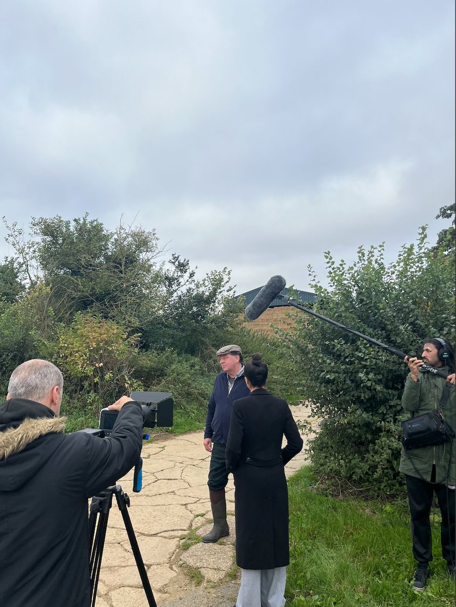 Suns out and heads down today as we film a quality procedures film in preparation for an EKFB roadshow! 
Its vital that quality of work  runs in conjunction with safety procedures to ensure that not just present workers are safe, but future users of a project too.
#SafetyFirst