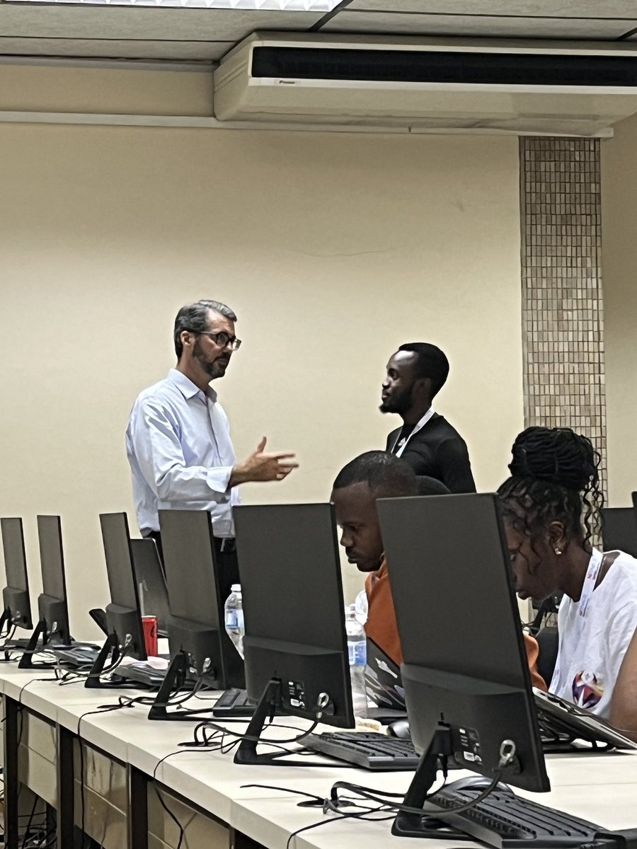 _husseinissa's tweet photo. Thrilled to have participated in the Coding4Integrity 2.0 Youth Anti-Corruption Hackathon, organized by the Knowledge Foundation, UNODC  and DFINITY  Foundation in Pretoria, South Africa. Day one was a dynamic brainstorming session where we focused on shaping our vision in NFT https://t.co/BsS74U7GUt