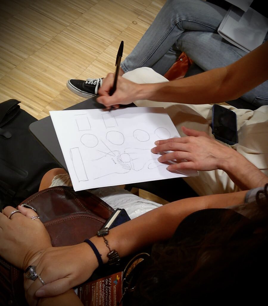 ¿A cuál de estas últimas sesiones paralelas 'Lecciones aprendidas' del #CGutenberg24 irás?  

📚 APRENDER DE LA EXPERIENCIA (<a href="/Claaudiafdz/">Clàudia Fernández</a>)  
🌱 SOSTENIBILIDAD  (<a href="/Javidomins/">Javi Domingo Sierra</a>)
💡 INNOVAR EN LA DIVULGACIÓN (<a href="/mireiapa15/">Mireia Pons Alonso</a>)
🌍 4. CIENCIA EUROPEA  (<a href="/miriamriig/">Miriam Rivera</a>)

¡Cuéntanoslo! 👇