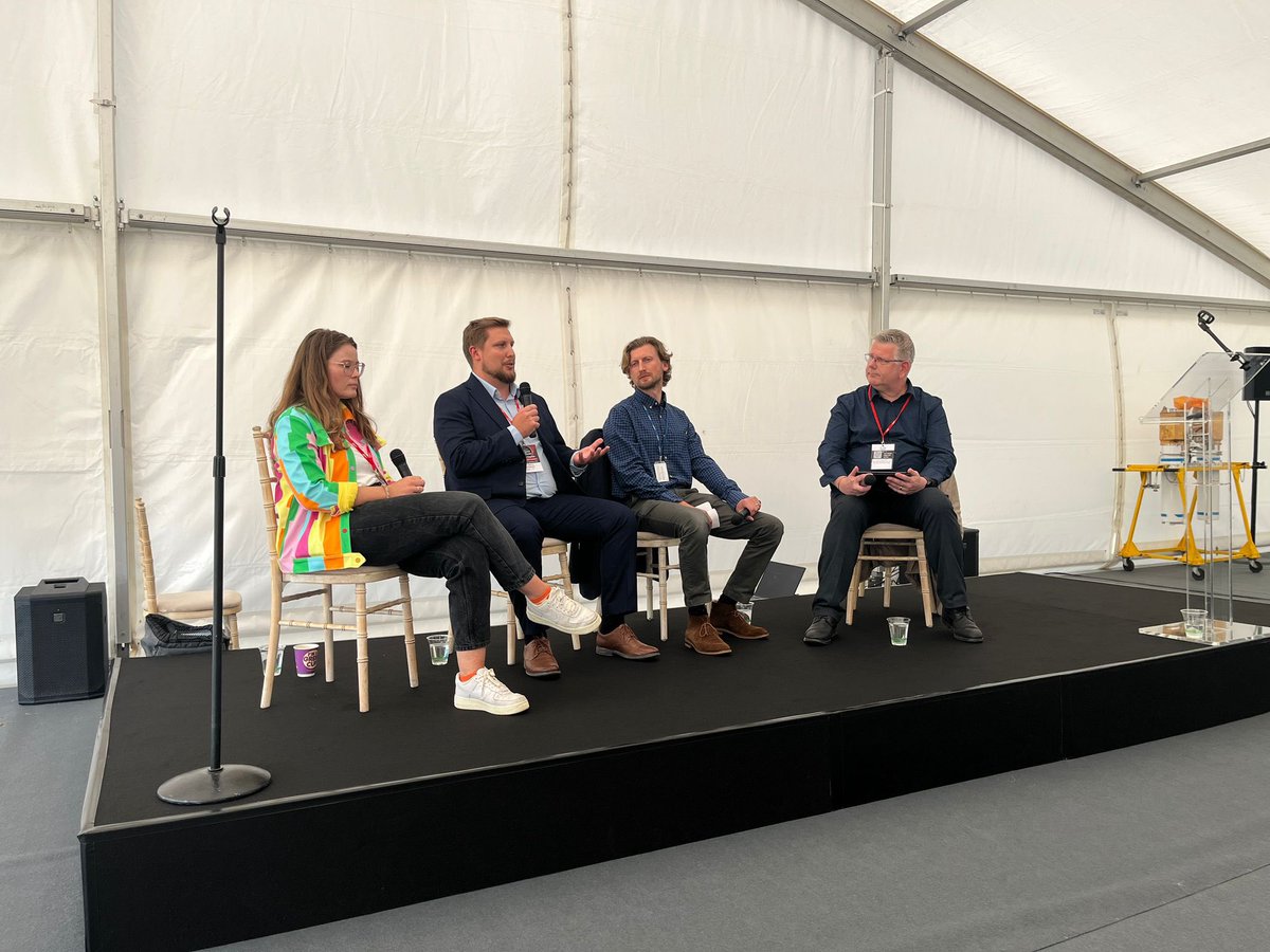 Thrilled to see so many space-related businesses at the 5th Westcott Showcase event!  The Space Cluster at Westcott has grown immensely, fostering a collaborative ecosystem for #inovation &amp; #sustainable #growth #rocket #space #RealEstate <a href="/BucksCouncil/">Buckinghamshire Council</a> <a href="/bbfuk/">Buckinghamshire Business First</a> <a href="/WestcottSpace/">Westcott Space Cluster</a>