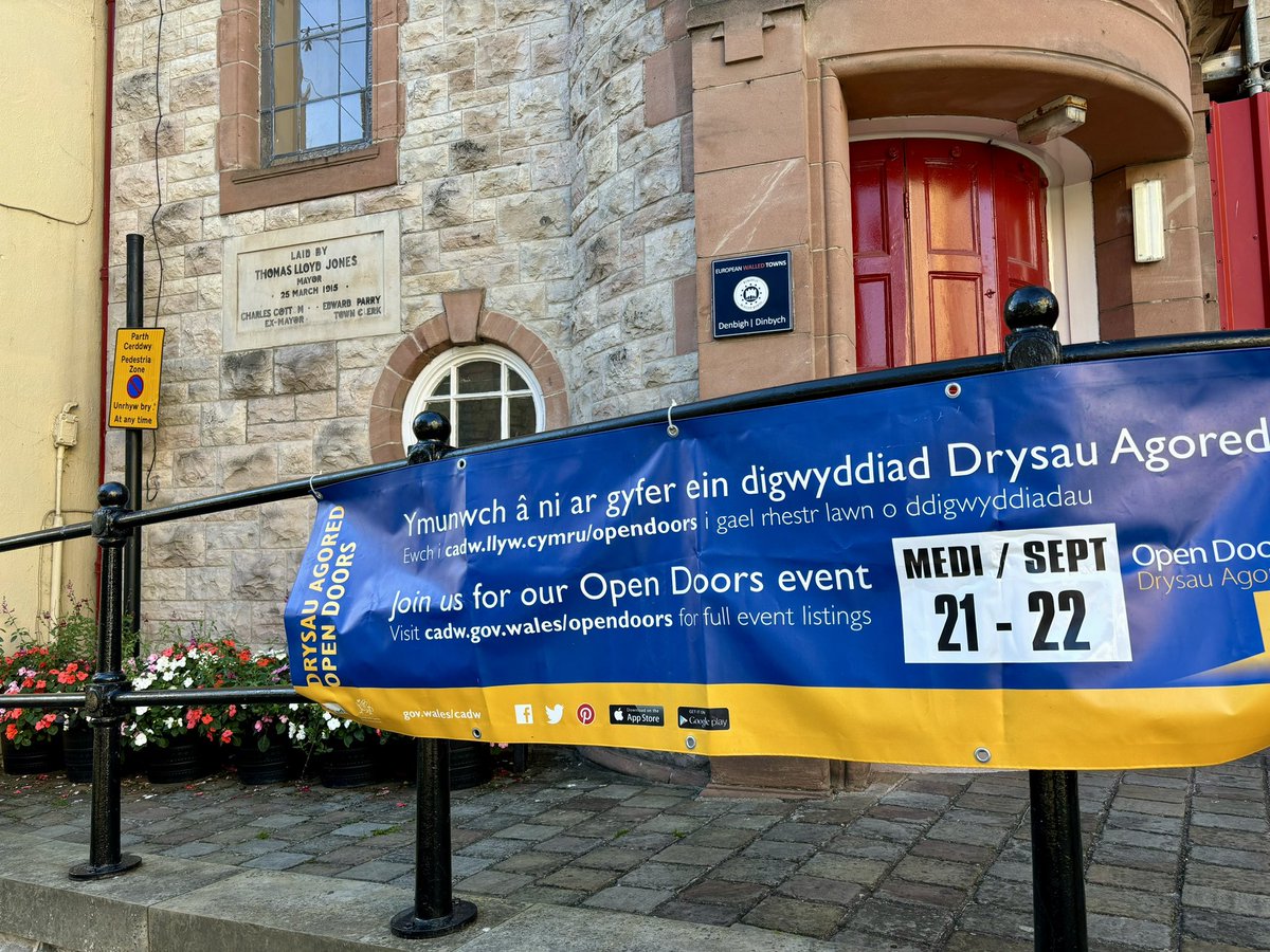 Mae #Dinbych yn barod amdanoch chi! #Denbigh is ready to welcome you this weekend 🤗

#DrysauAgoredDinbych #DenbighOpenDoors 

👉 visitdenbigh.co.uk/discover-denbi…