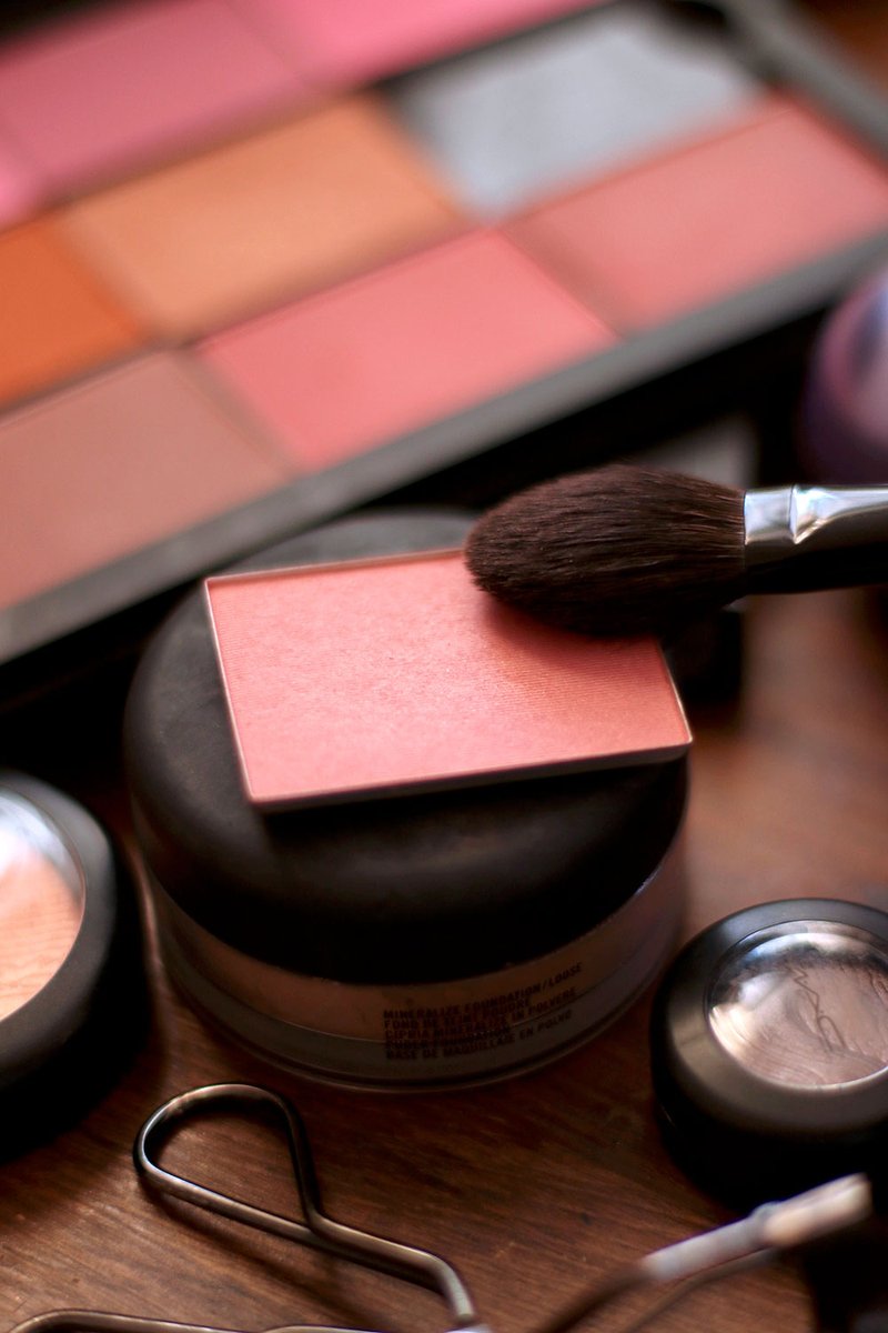 What’s Something Beauty Related You Used to Do That Makes You Cringe Now? dlvr.it/TDR4j4