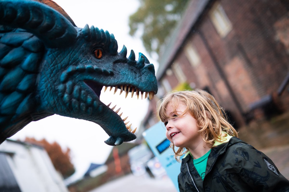 St Georges Guildhall tweet media