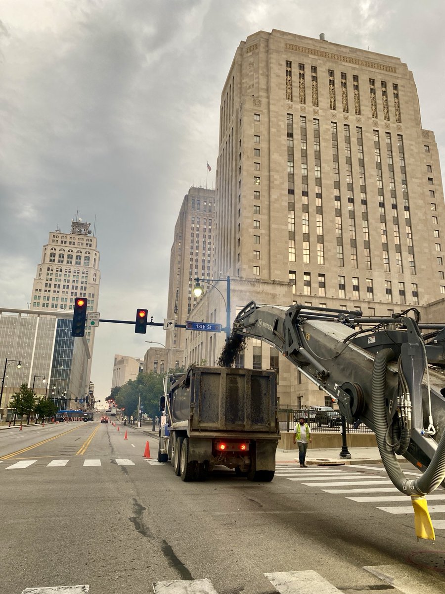 Love a good milling shot! 📸 🤩