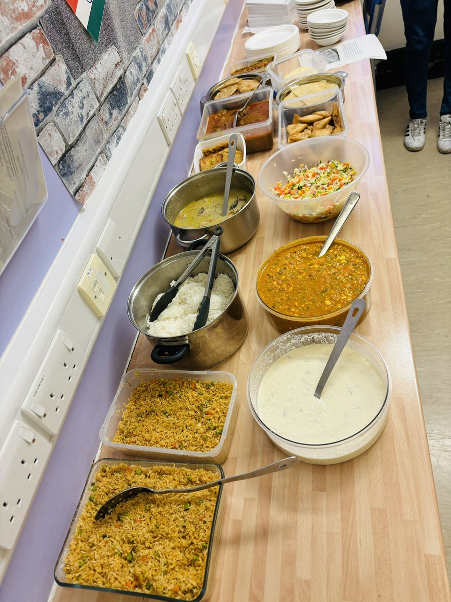 Rebecca McCarren (@r_mccarren) on Twitter photo Hands up who had a gorgeous home cooked lunch today!🙋♀️
A huge thankyou to Lowton Ward in #TeamMedicineWWL <a href="/WWLNHS/">WWL NHS</a> for inviting me to your “food festival” 🌍Gorgeous food served with a smile, I loved trying new things & learning about these Indian dishes 🇮🇳<a href="/danlittler15/">Danielle Littler</a> <a href="/k_mantron/">Kevin Parker-Evans (He/Him)</a> Hands up who had a gorgeous home cooked lunch today!🙋♀️
A huge thankyou to Lowton Ward in #TeamMedicineWWL <a href="/WWLNHS/">WWL NHS</a> for inviting me to your “food festival” 🌍Gorgeous food served with a smile, I loved trying new things & learning about these Indian dishes 🇮🇳<a href="/danlittler15/">Danielle Littler</a> <a href="/k_mantron/">Kevin Parker-Evans (He/Him)</a>