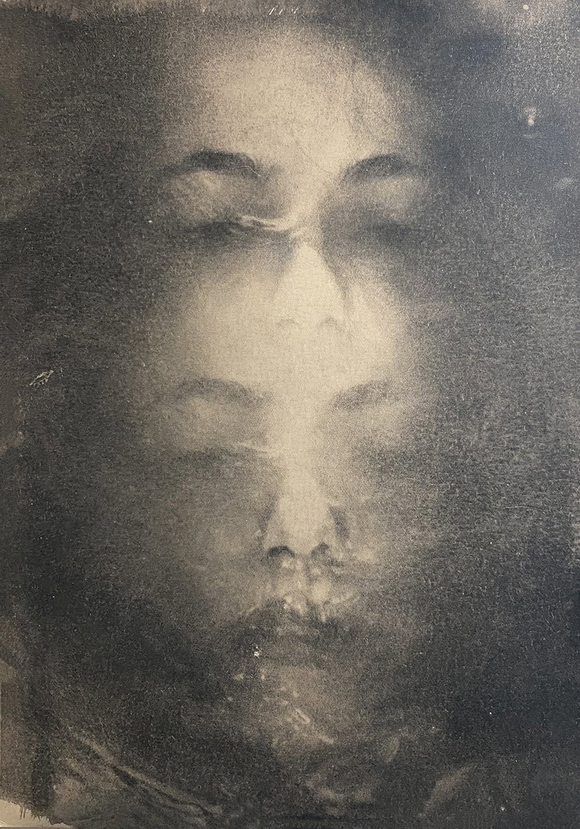 Ramona Zordini’s photography transcends conventional boundaries, exploring psycho-physical transformation and the fluidity of change. Her art reflects the resilience of the human spirit. Pre-order Edition 10 Summer 2024 for our exclusive feature: analogforevermagazine.com/store/p/editio…