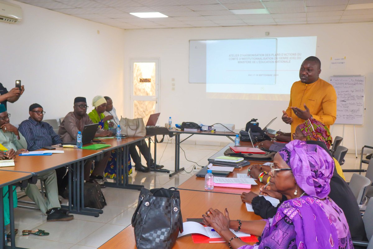 UNGEI's tweet photo. Inspiring scenes from Mali, where UNGEI &amp; the Ministry of National Education are harmonizing gender action plans!

Together, we’re bringing #GenderEquality to the forefront of education policies, building stronger, more inclusive systems by implementing #GCI at country levels 🙌 https://t.co/13qU1PaBn9