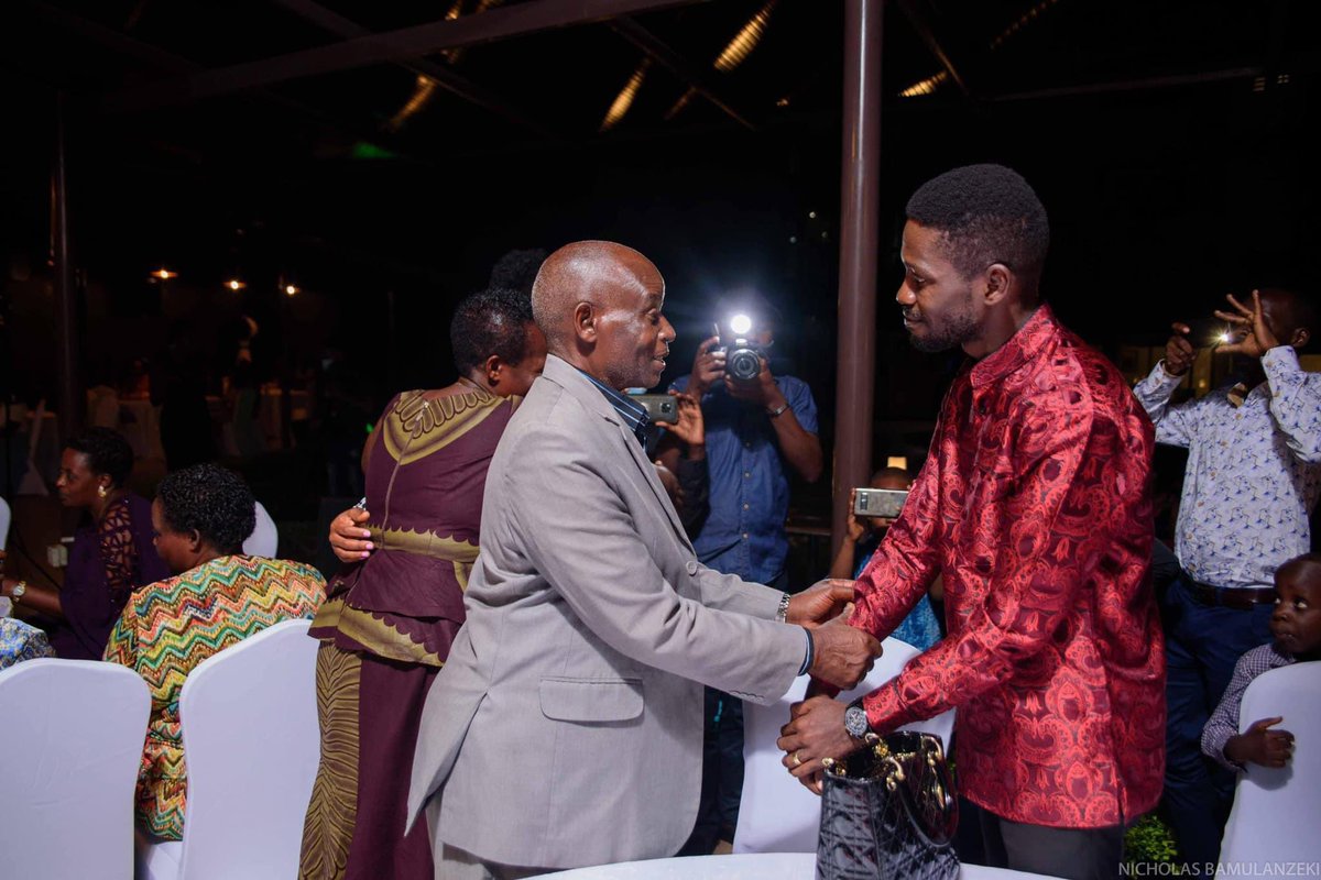 HEBobiwine's tweet photo. We’re saddened to learn about the murder of Mzee Godfrey Tabandama, the father of our comrade Natumanya Andrew aka Tabz. 

Information available indicates that he was attacked last night when he was having supper at his home in Kabwohe and murdered in cold blood by unknown people. We’re also told that despite living close to the police station in Sheema District, their response was very slow. This  tragedy is even more painful for Tabz and his siblings who lost their mother in December 2022. 

Tabz is not only a super talented journalist and photographer, he is also an impassioned activist who uses every opportunity to call out bad governance and misrule. His father was our good friend, who always hosted us to his home whenever we're in the areas of Bushenyi and the neighboring districts. 
Very tragic news!

Our hearts are with the family.