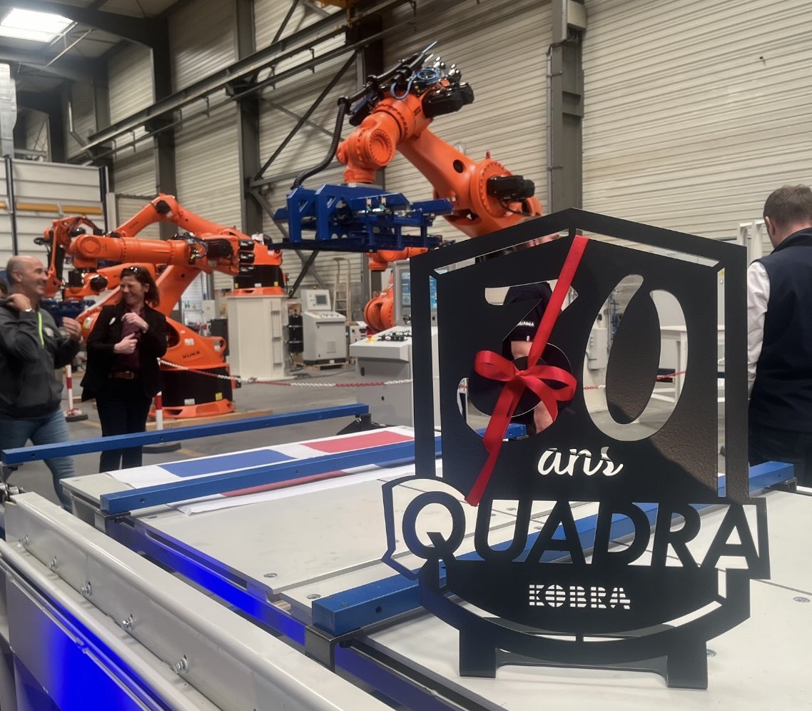 AC_Presse's tweet photo. Présent sur le site de Quadra, à Contamine-sur-Avre, non loin de Genève, pour célébrer les 30 ans de l’entreprise. 🎊 L’occasion pour Quadra de relater le chemin parcouru et de présenter ses différents produits tels que ses presses à blocs, son logiciel Quadra 4.0... ✨
#beton https://t.co/f2lWPmlmma