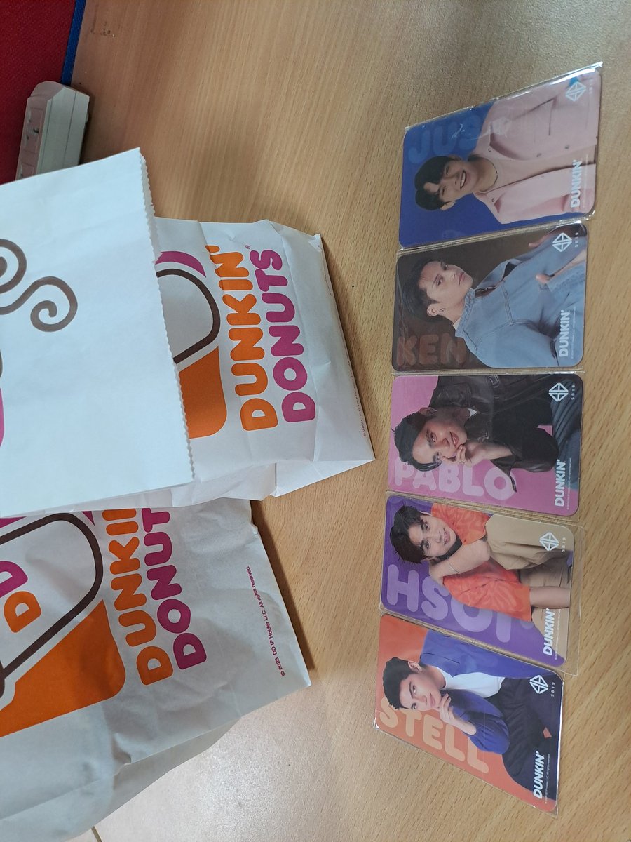 xandz34's tweet photo. Just Casual Fan, with this photocards ๐คฉ
#SB19DunkinPH #dunkin #dunkinph #sb19 #dunkindonut #dunkindonutph #combomeal #coolcombo #selfie
๐ท Sept 17-18 2024 @dunkinph @SB19Official @JoshCullen_s @stellajero_ @felipsuperior @imszmc @justintdedios https://t.co/QNfE3dBThl
