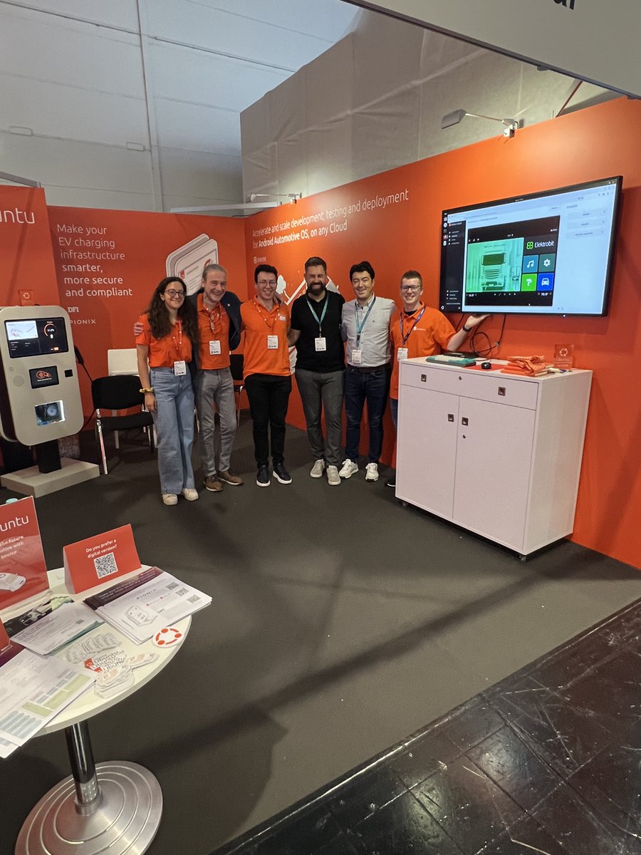 Canonical's tweet photo. 🚗 At #IAA2024 we are also showcasing our new automotive capabilities in Anbox Cloud!
Thanks to #AnboxCloud supporting Android Automotive OS (AAOS), we are speeding up infotainment development and testing, with scalable cloud native approaches.
With features like custom OEM image support and VHAL property controls, our partner @_Elektrobit demonstrated its effectiveness in an automotive context, providing a faster, more cost-effective, and scalable solution for cloud-based emulators!
💡 Register to our webinar to learn more: https://t.co/wwkZZBAX2i
#Automotive #AAOS #Canonical