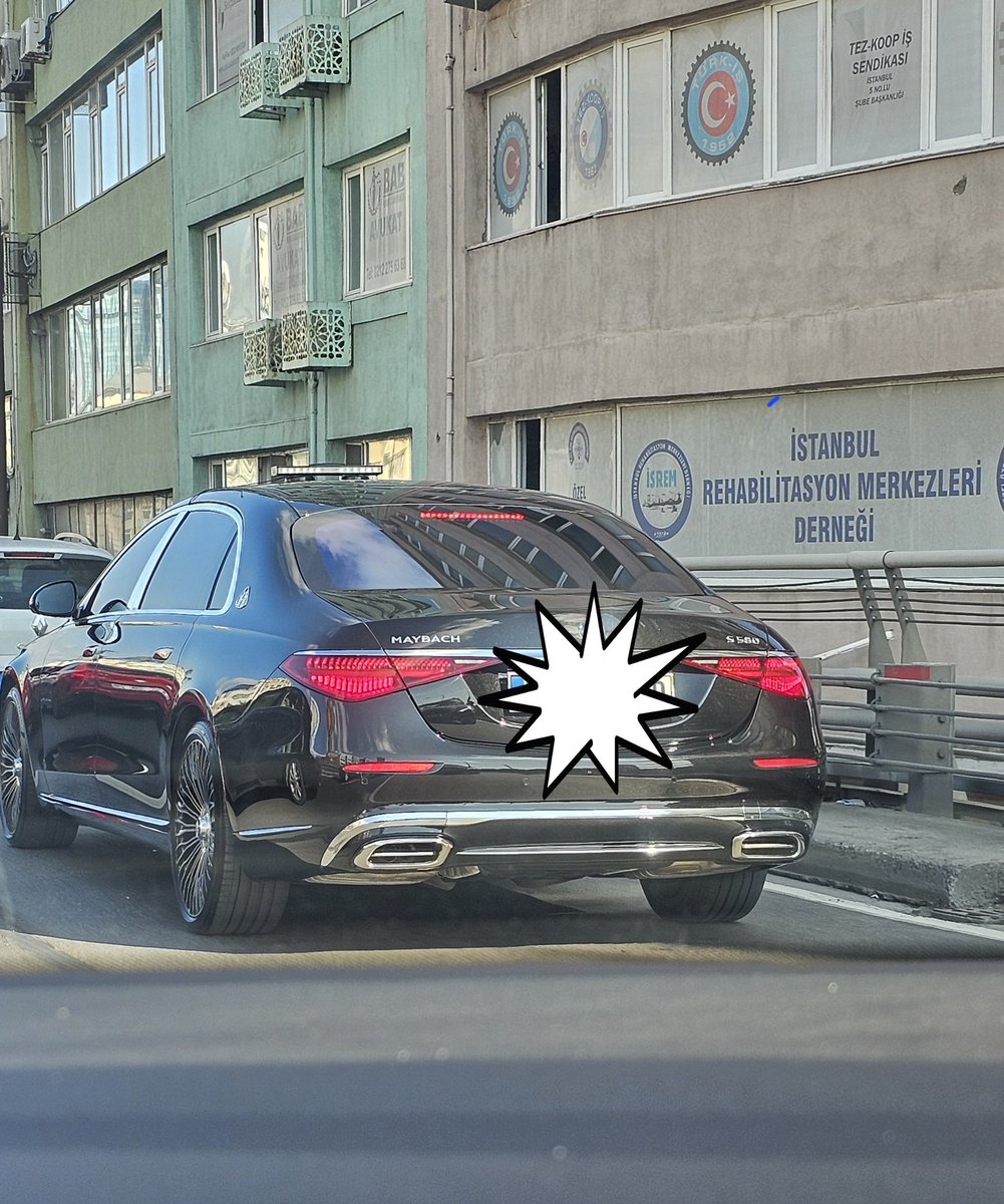 colakpro's tweet photo. 30 000 000 TL ( otuz milyon TL) değerinde araç. devlet tasarruf yapmıyor. Sonrada halkından tasarruf yapmasını bekliyor.
Togg makam araçlarına ne zaman geçeceksiniz.

#togg #devlet #makam

@RTErdogan @Akparti @memetsimsek @Togg2022 https://t.co/D6xJjcHU4p