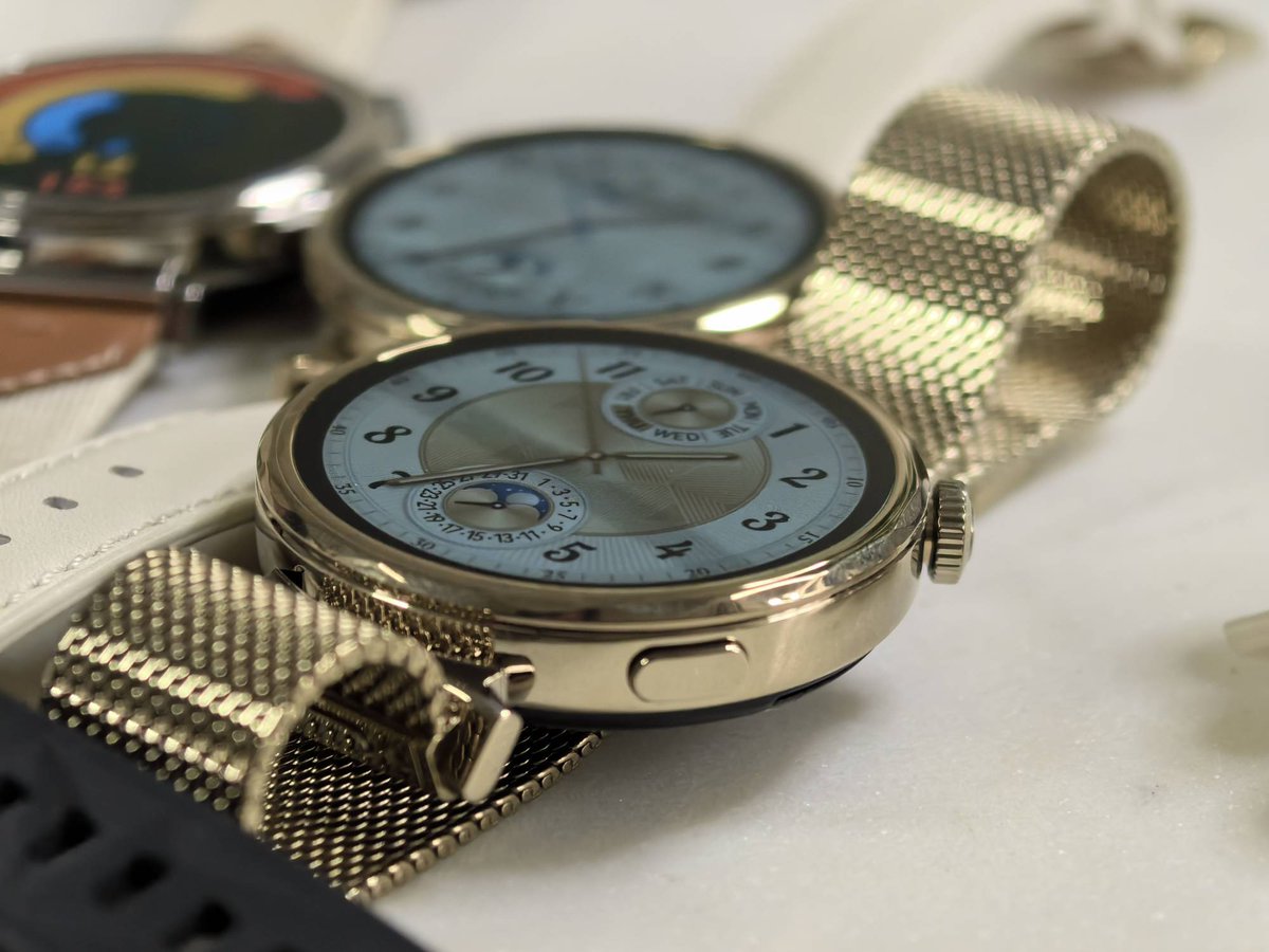 TECHNOSenior1's tweet photo. Huawei Watch GT 5 46 mm to nie tylko delikatna ewolucja, ale całkiem udana kontynuacja. Smartwatch na zewnątrz zyskał bardzo ciekawy wygląd koperty w kształcie ośmioboku oraz nowy układ czujników.
@PolskaHuawei 
@Huawei 
#własnytest
#Huawei, #WATCHGT5, #WATCHGT5Pro, #Smartwatch, #TruSense, #MonitorowanieZdrowia, #Sport, #GPS, #FunkcjeSportowe, #PłatnościZbliżeniowe, #Wytrzymałość, #Wodoodporność, #TrybGolfowy, #RouteDraw, #EKG, #MonitorowanieSnu, #DługaBateria, #NowaGeneracja, #NowośćNaRynku

https://t.co/k8r5mbHWSl