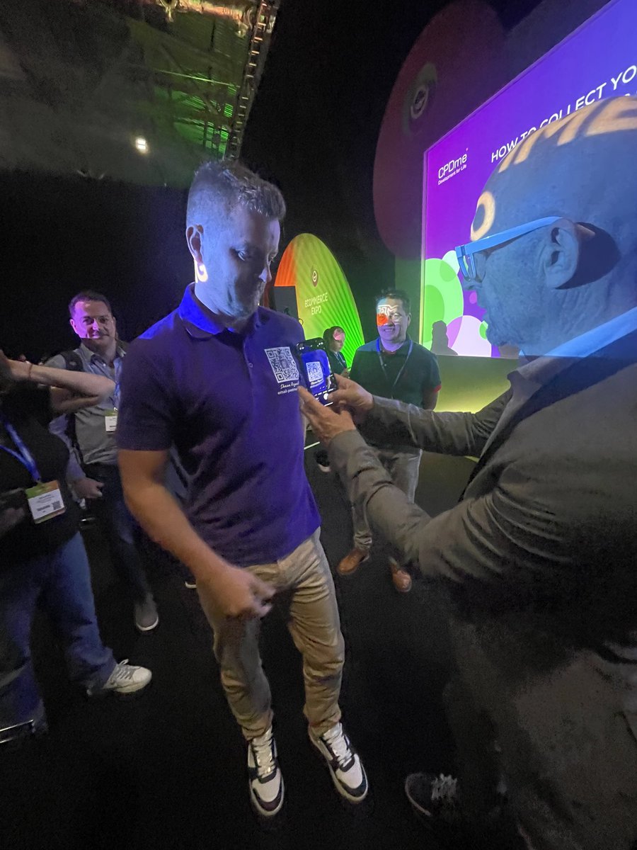 Link Shortener IO tweet media