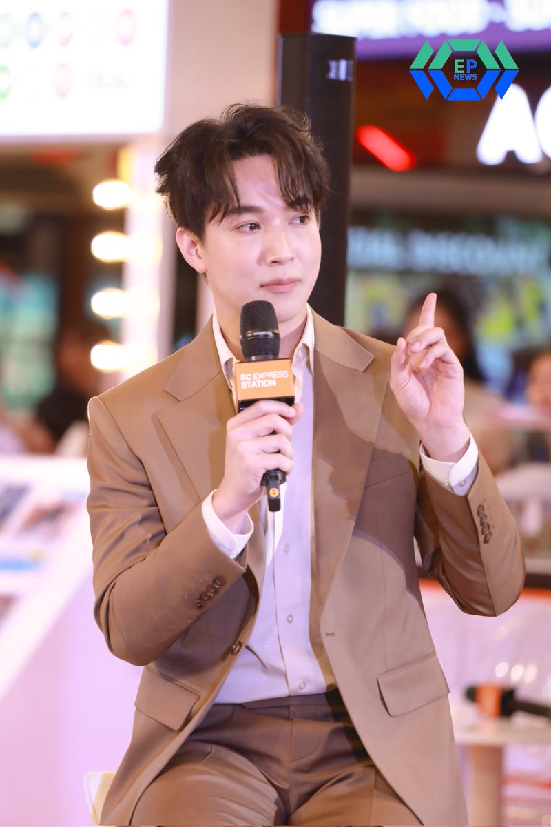 epnewsonline's tweet photo. #EPNEWS "หมอริท เรืองฤทธิ์" ร่วมงานแถลงข่าวเปิดตัว "SC Express Station ลดด่วน ขบวนสุดคุ้ม" @ Emsphere
#ritz_rueangritz #Mhorritz
#SCxRITZ
#SCExpressStation
#SCassetSmart https://t.co/IqvUbDDzpM