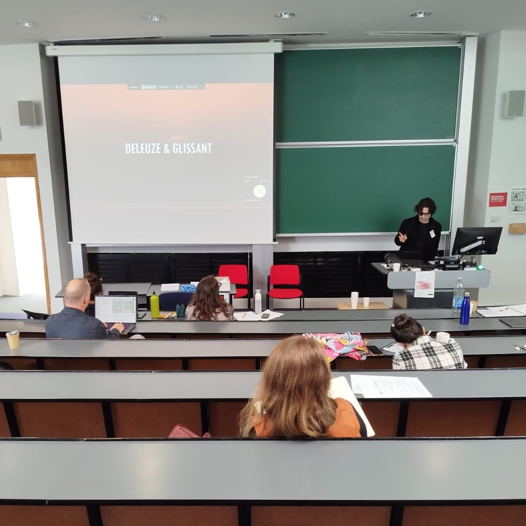 Engaging second panel with Fatma Ozen and Zach Meltzer on "Alternative (hi)Stories of Migration in Sea and Oceanic crossings".

#LostFutures