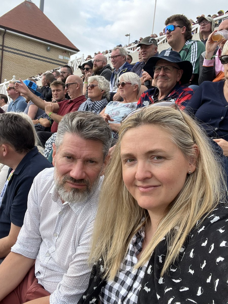 Nicola Irwin tweet media