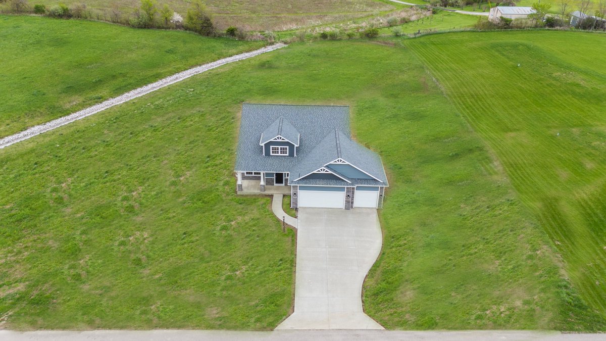 Move- In Ready! Looking for a home on larger outlying land? Lancia Homes has a sweet home SW Owner on the main with lots of custom features. Call 260-489-4433 for more info!