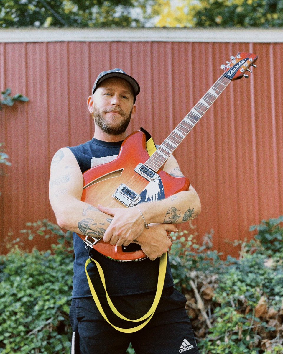 gaymeatkarl's tweet photo. Can I get a little commotion for new press pic?? 🙂‍↕️🙂‍↕️ https://t.co/v0Hqwdq9aM