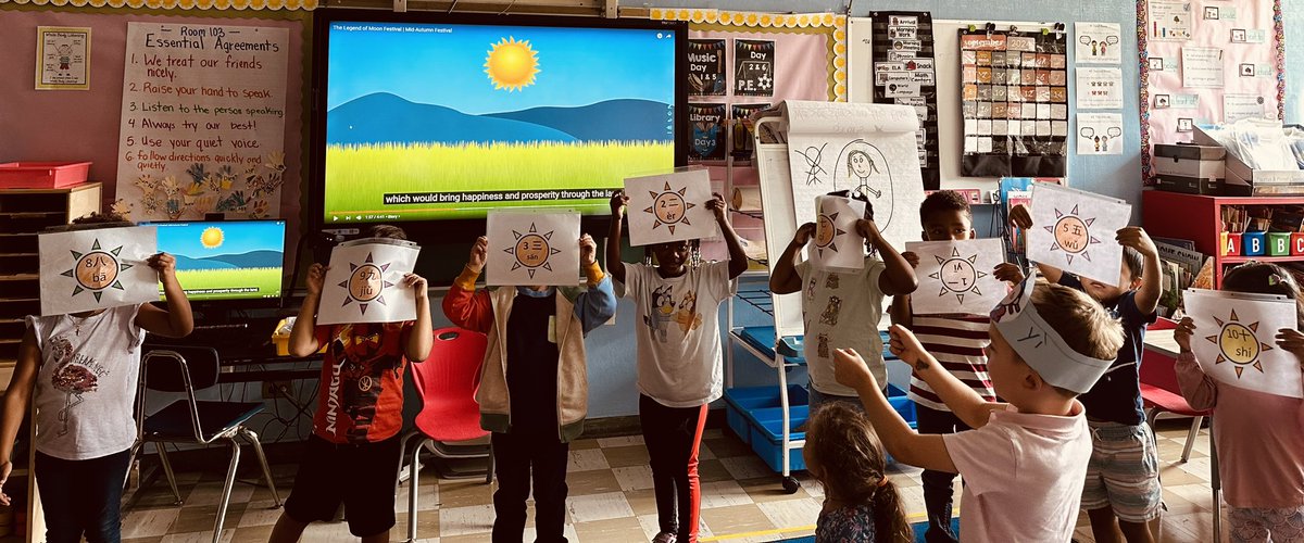 xiang1_ran's tweet photo. From Kindergartners to middle school scholars, we celebrated the Asian Moon Festival through writing scripts of legend with Chinese characters to performing the stories in Mandarin at our World Language theatre.

Happy Moon Festival! @LFJSchool1 @GreenburghWMHS @GreenburghCSD https://t.co/6QvmFfHllU