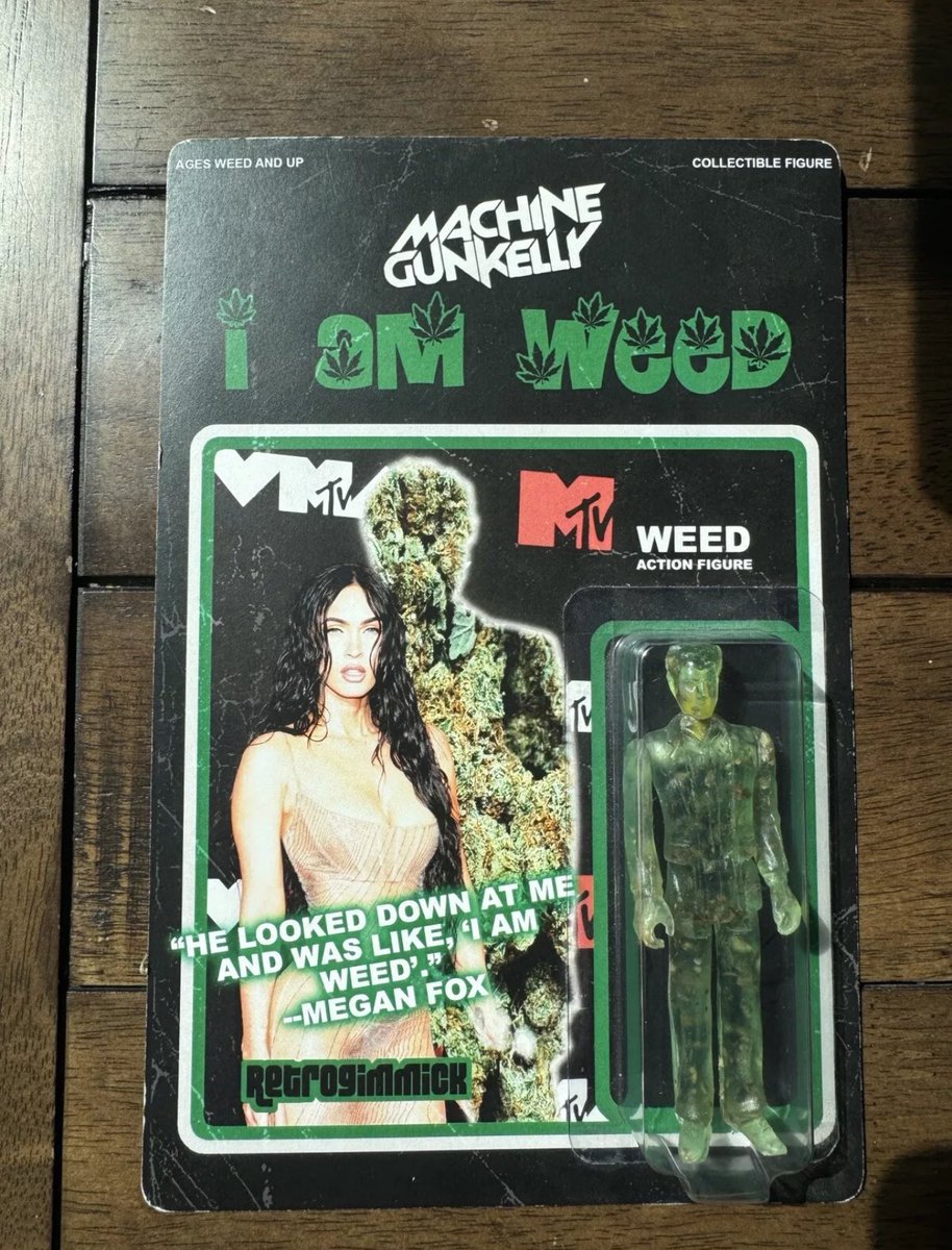 EST_Shitposts's tweet photo. Who made this. 

@machinegunkelly https://t.co/V1O7aDJgvv