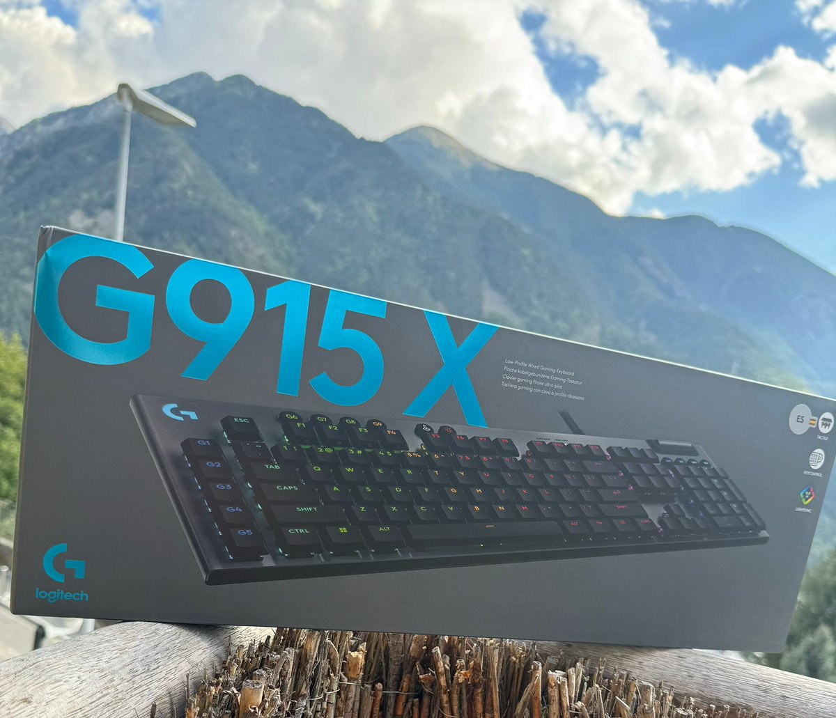 MIS NIÑOS! Os traigo un SORTEITO
Nuestros amigos de @logitechg_es están celebrando los #LOGIPLAYDAYS con muchisimos descuentos! y por ello vamos a sortear un teclado G915X.

Para participar:
-Seguir a <a href="/LogitechG_ES/">Logitech G España</a> 
-RT a este tweet
-Comentar con el hashtag #logiplaydays 

SUERTE