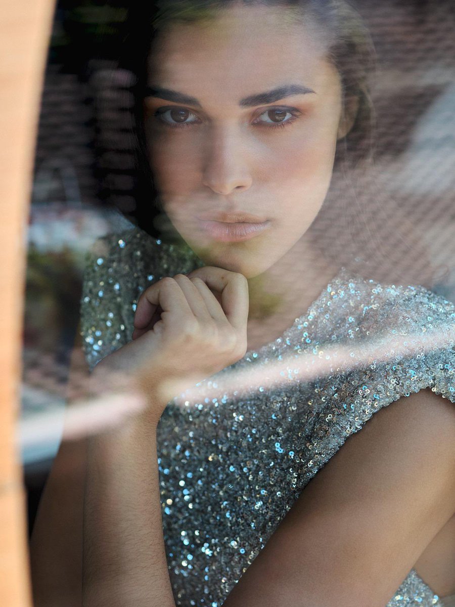 EscuelaModeloIN's tweet photo. INÉS FERNÁNDEZ ✨

Mirad la sesión de fotos tan bonita que hizo nuestra modelo. Increíble 💜

Maquillador: @maurosaccoccini 

CURSO SEPTIEMBRE-OCTUBRE MATRÍCULAS ABIERTAS 🎓

Escríbenos por WhatsApp al 651 422 161 o por correo escuelademodelos@isabelnavarro.net https://t.co/wifjReAGwC