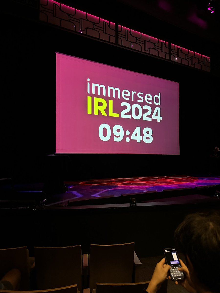 ACSaari's tweet photo. The future of remote work? Let’s find out in 9 minutes. 
@VisorXR @ImmersedVR https://t.co/36f8W8Qlg4