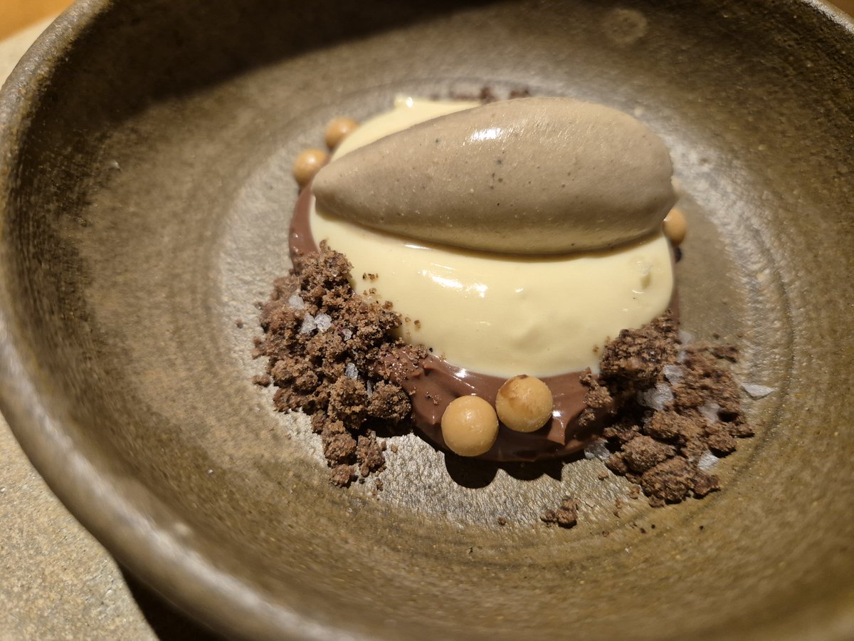 Mi post sobre #CEIBE #Ourense #Galiza #Galicia ⭐️
Una alta cocina del territorio,liberada de sus corsets y q expresa territorio en cada bocado. Sin necesidad de muchos discursos ni escenografías, aunque el espacio es precioso. Los platos hablan por sí solo
tinyurl.com/33aj8hkr