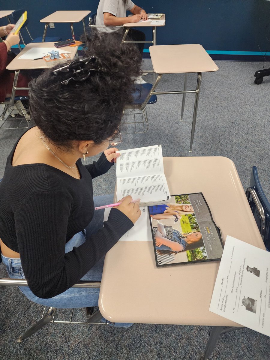 My kiddos working so hard! #WritingSummaries #Characterization #ESOLII #ESL #BushHS #Broncos