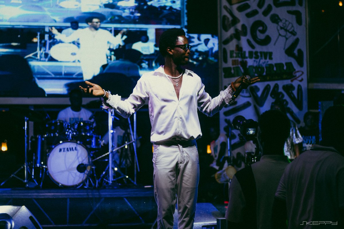 Àdìsá Ọgbọ́n <a href="/itsLaycon/">Laycon</a> was out for <a href="/Zamosings/">Zamo Eeyan Baddo</a> event - " Zamorra &amp; the Robber Band" - a super lit night filled with all the right energy!
