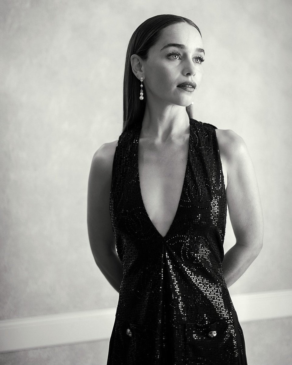 CorelliasFinest's tweet photo. A powerful woman knows how to dust herself off and shine just like a diamond, even after the worst has happened to her. https://t.co/HnBTzToxvl