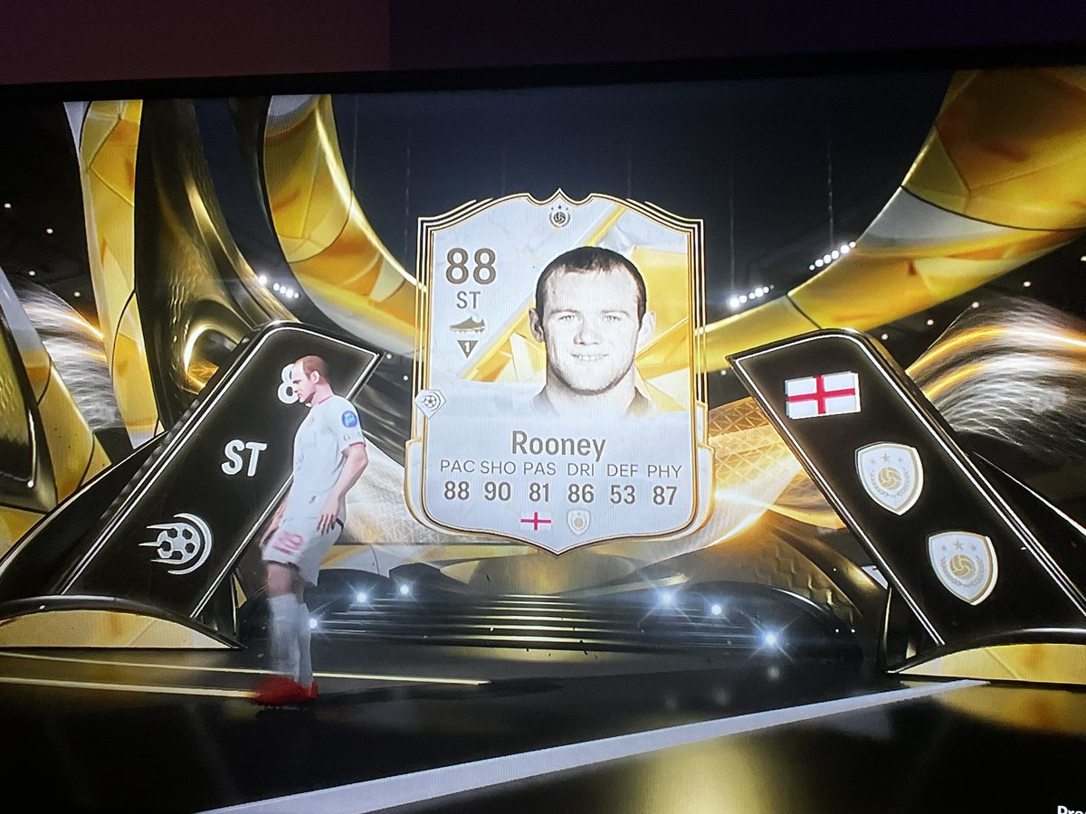 AkosArcadia's tweet photo. @FutSheriff @FUTCoinShop My 4th pack https://t.co/VcREXJ2ASa