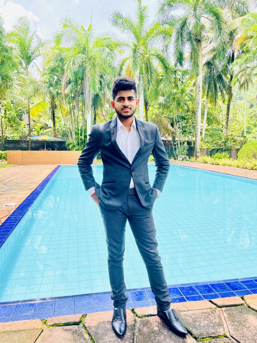 Ash_Pramuditha's tweet photo. Be yourself; everyone else is already taken ❤️✨
#x #GoodVibes https://t.co/V48VBpkTXb