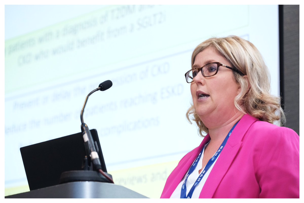 rcpharm_Wales's tweet photo. Another great ‘trailblazer’ session at our @PDaHW Conference - hearing how pharmacy teams who are driving us towards our 2030 vision.

4 brilliant talks on ‘Kidsmedz Cymru’, thrombosis &amp; anticoagulation, diabetes medicines optimisation &amp; technician roles in elective orthopaedics. https://t.co/Quqwc2eA3H