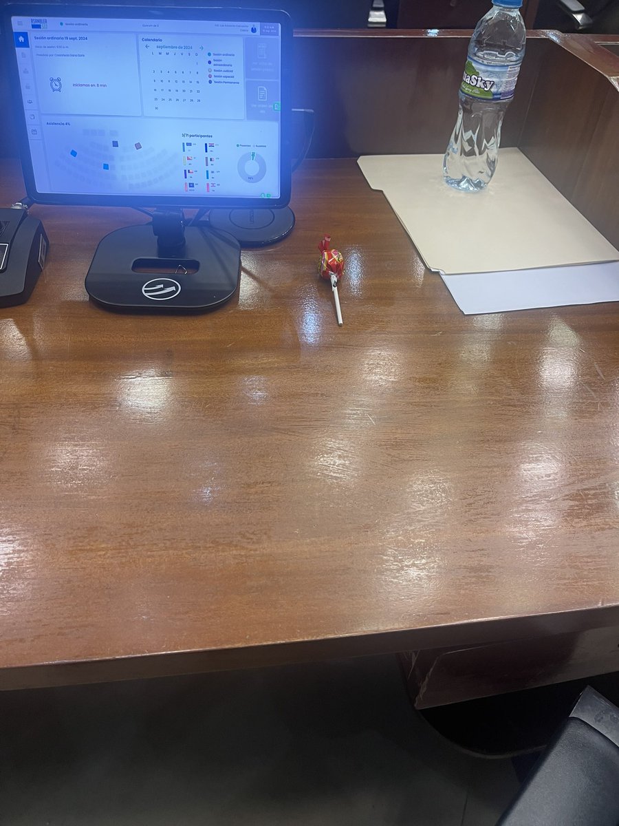 Luis Eduardo Camacho tweet media